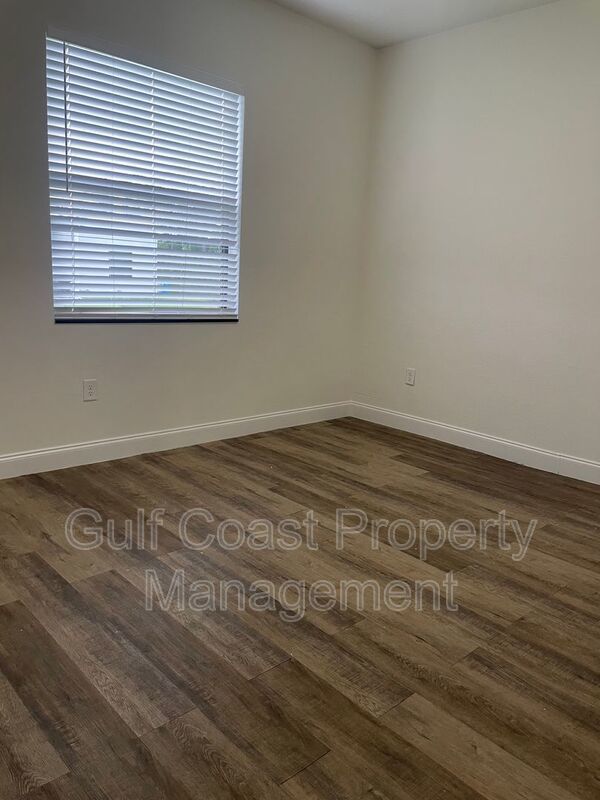 126 Viewpoint Drive property image