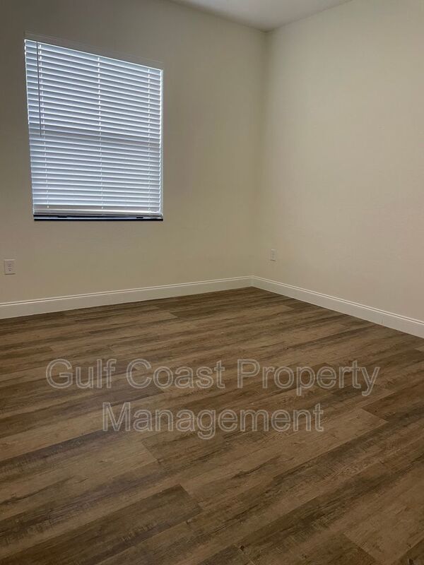 126 Viewpoint Drive property image