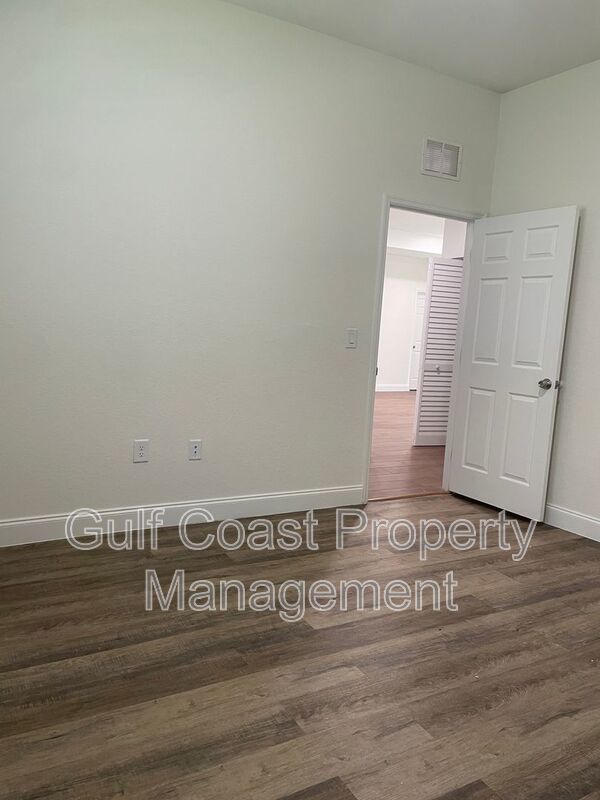 126 Viewpoint Drive property image