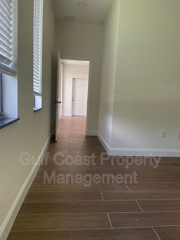 126 Viewpoint Drive property image