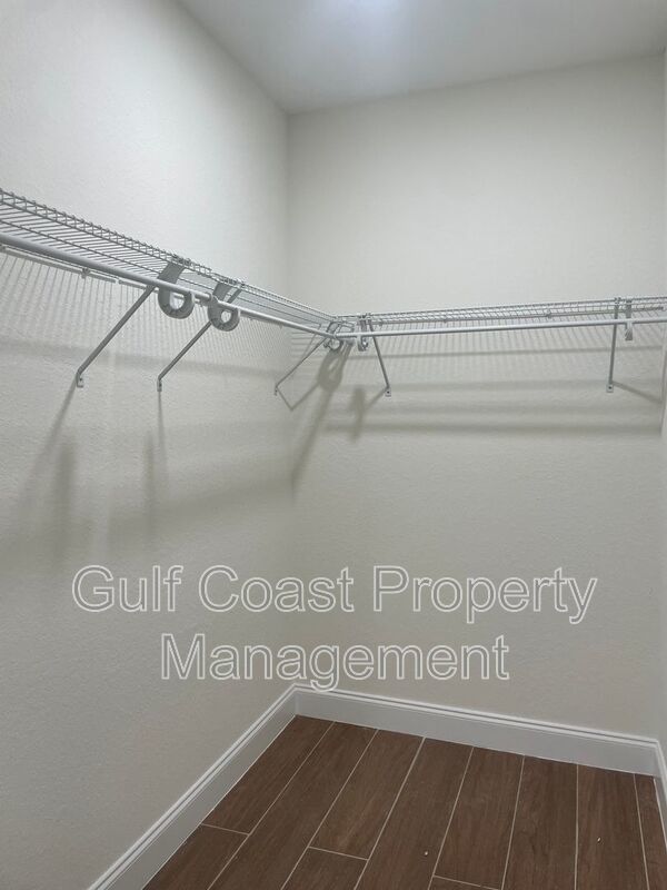 126 Viewpoint Drive property image