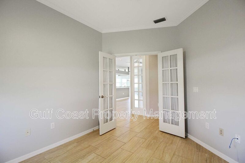 Annual rental: Spacious 3BR/2BA Creekwood Home with Office, Screened Lanai, EV Charger & Resort-Style Amenities property image