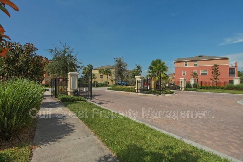 Annual 2BR/2.5BA Townhome with Preserve Views, New Kitchen Upgrades & Community Pool in Gated Willowbrook property image