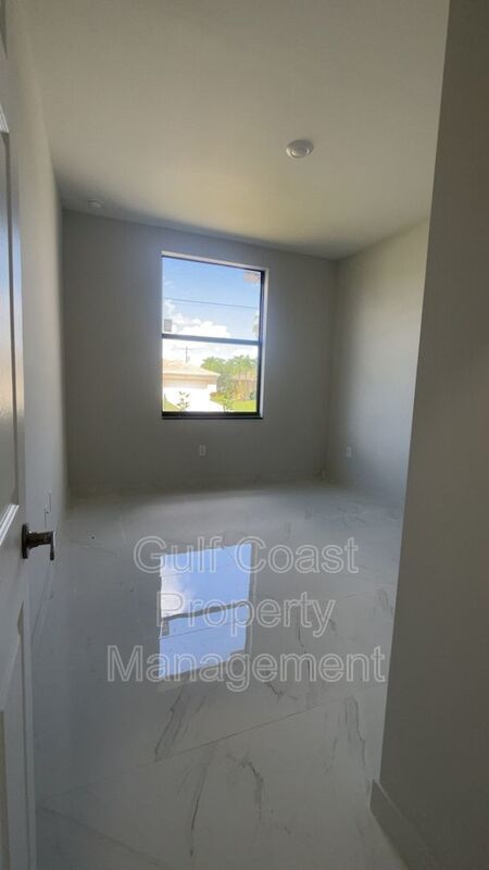 1114 NW 22nd Terrace property image