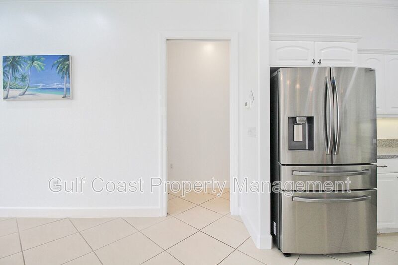 Annual Rental Home with 4BR/3BA Pool with Boat Slip in Harbour Landings property image