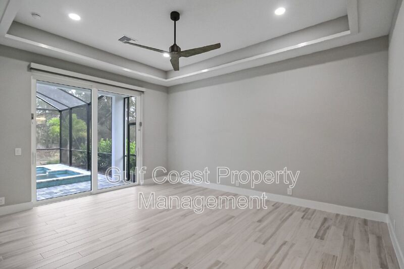 Annual Rental Home with 4BR/3BA Pool with Boat Slip in Harbour Landings property image