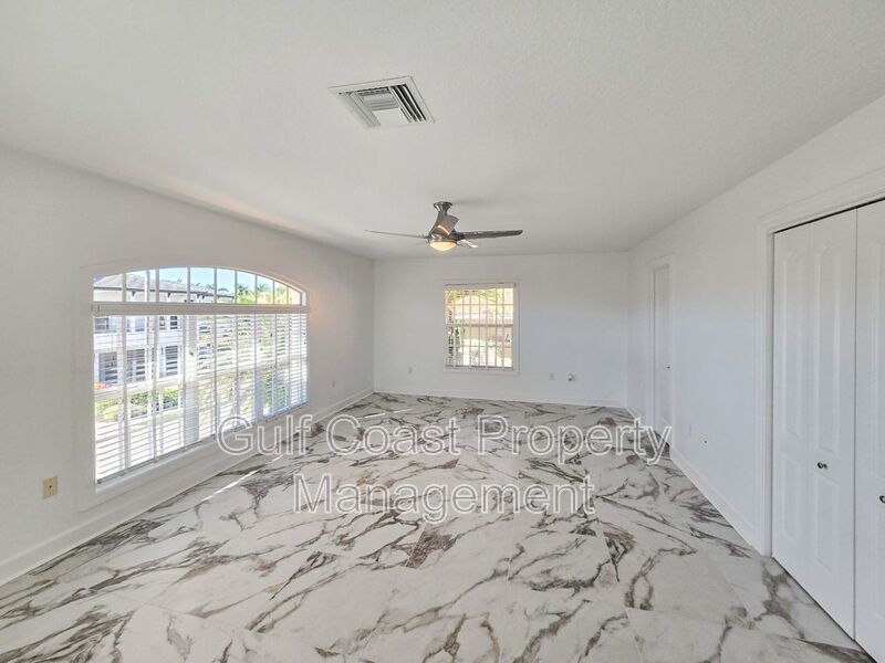 Annual Rental Home with 4BR/3BA Pool with Boat Slip in Harbour Landings property image