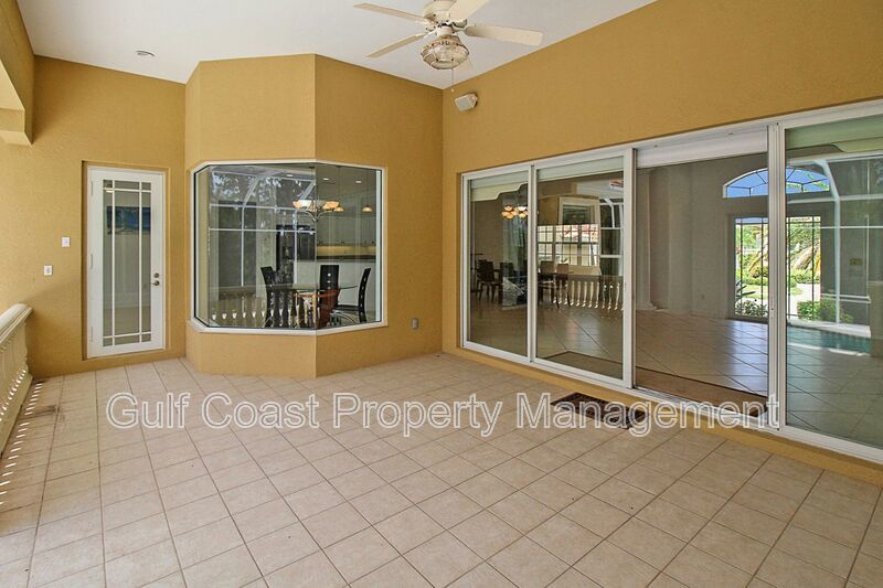 Annual Rental Home with 4BR/3BA Pool with Boat Slip in Harbour Landings property image