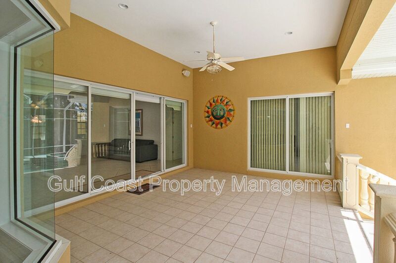 Annual Rental Home with 4BR/3BA Pool with Boat Slip in Harbour Landings property image