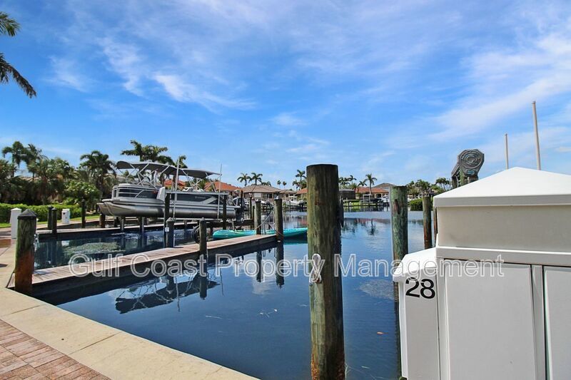 Annual Rental Home with 4BR/3BA Pool with Boat Slip in Harbour Landings property image