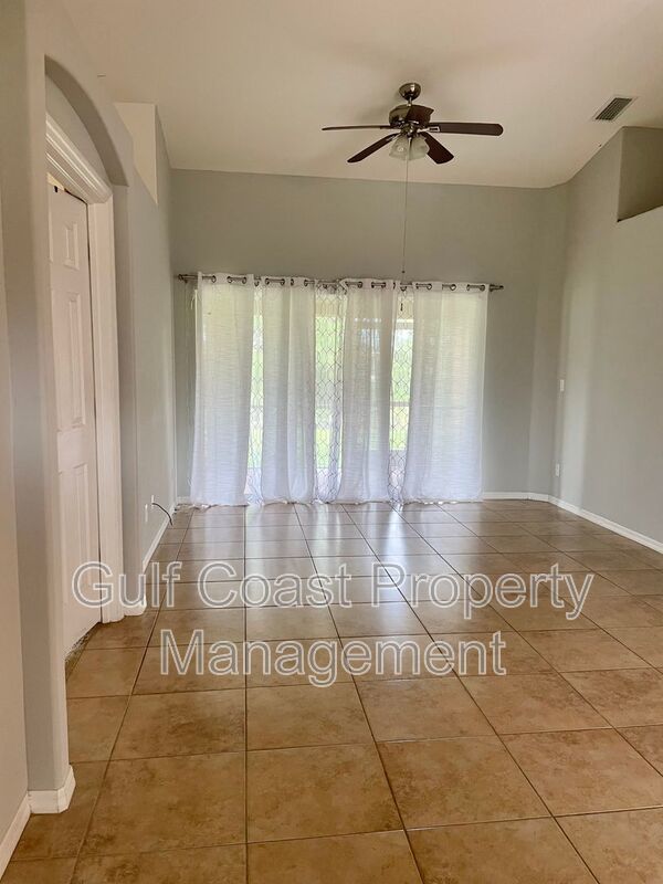 825 Sunrise Blvd property image
