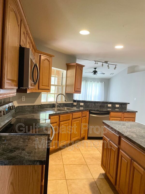 825 Sunrise Blvd property image