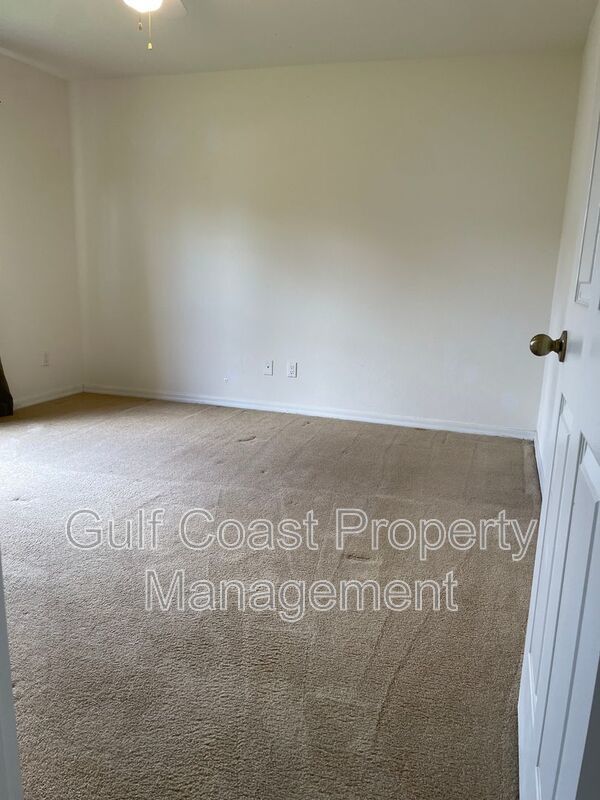 825 Sunrise Blvd property image