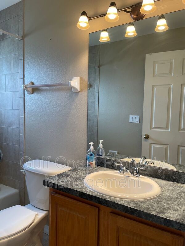 825 Sunrise Blvd property image