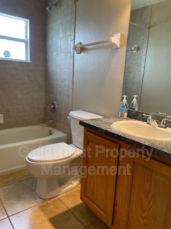 825 Sunrise Blvd property image