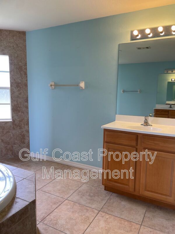 825 Sunrise Blvd property image