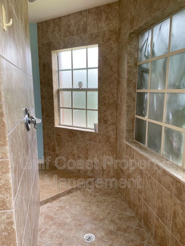 825 Sunrise Blvd property image