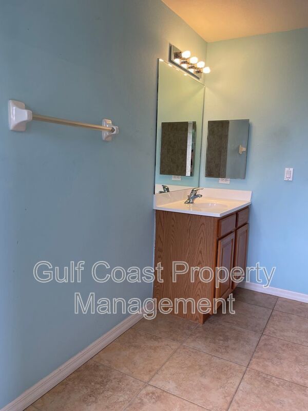 825 Sunrise Blvd property image