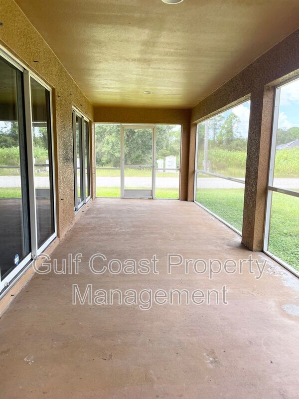 825 Sunrise Blvd property image