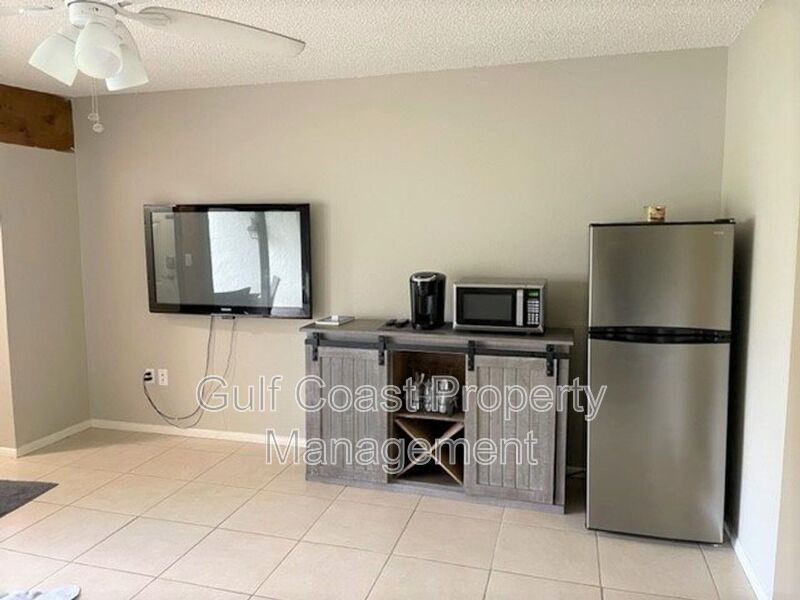 Quaint Rental with View of Golf Course property image