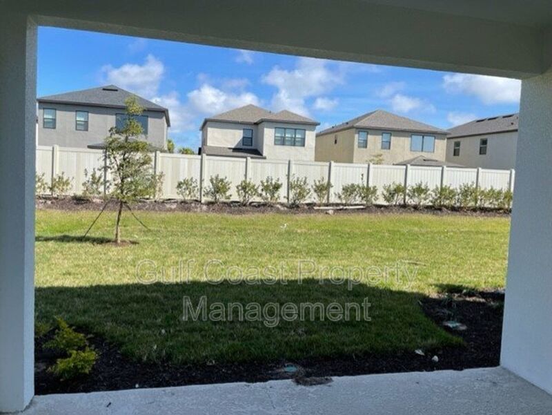 4 Bedroom Home Plus a Home Office, Loft and Bonus Room property image