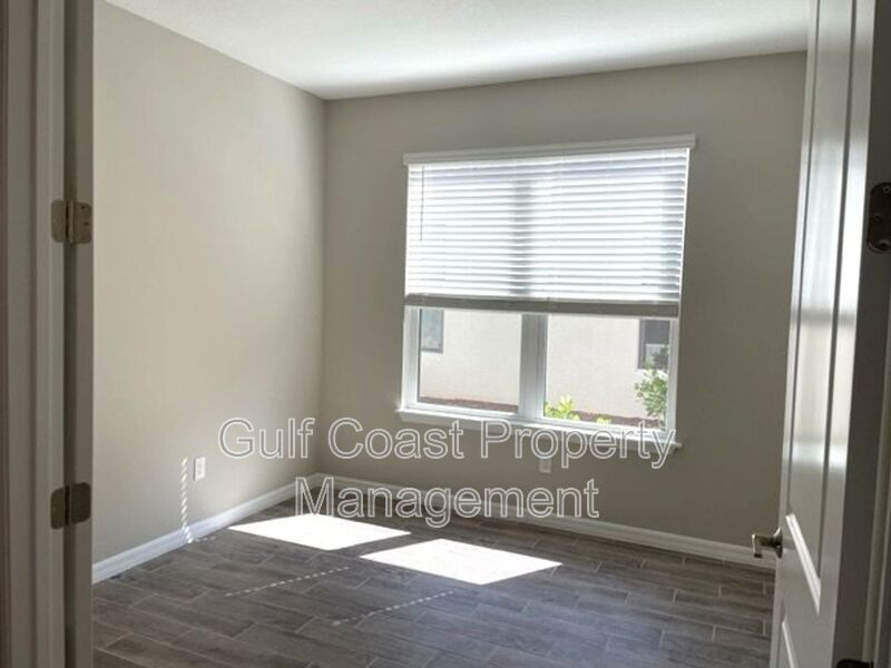 4 Bedroom Home Plus a Home Office, Loft and Bonus Room property image