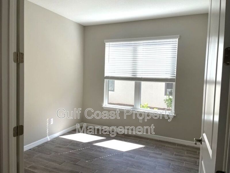 4 Bedroom Home Plus a Home Office, Loft and Bonus Room property image