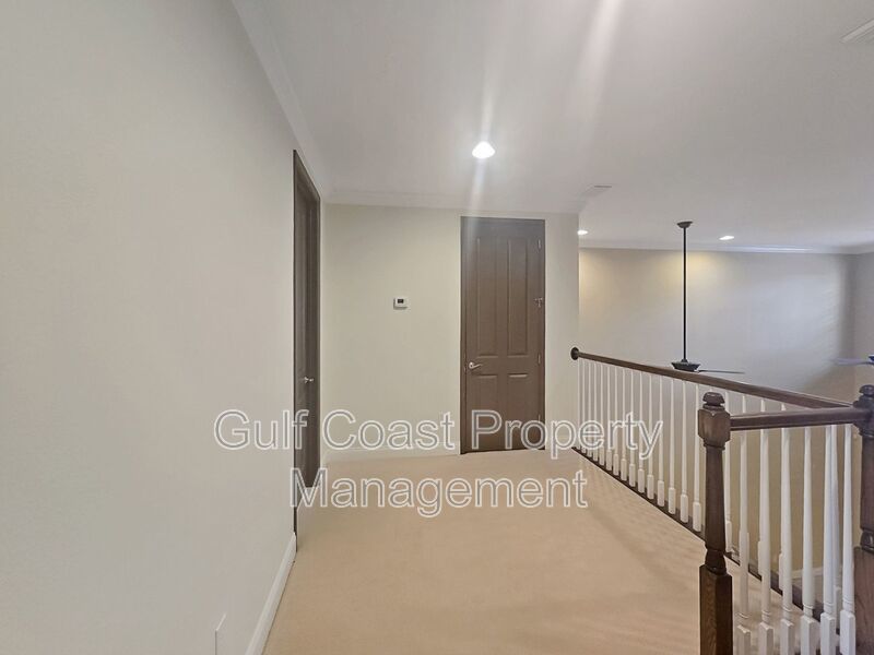 Annual Rental Beautiful 4 Bedroom 3.5 Bathroom Townhome in Bougainvillea property image