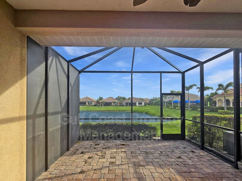 Annual Rental Beautiful 4 Bedroom 3.5 Bathroom Townhome in Bougainvillea property image