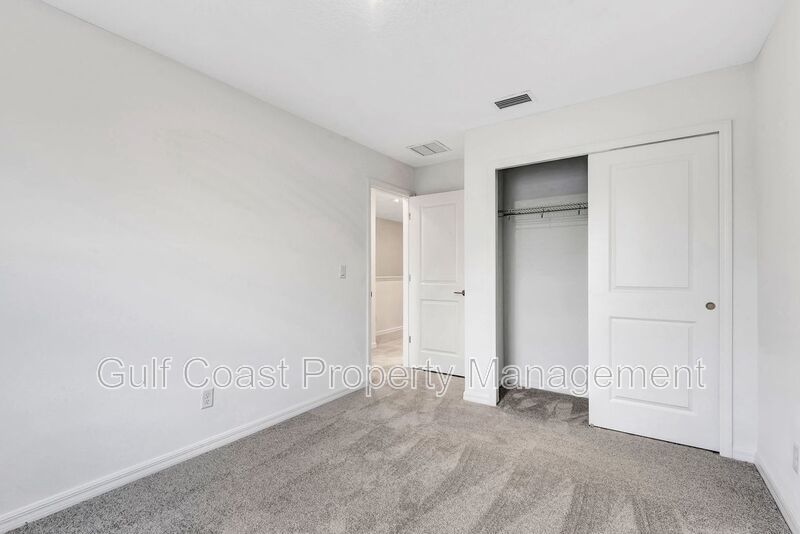 Annual Rental – New 3 Bedroom, 2.5 Bath End Unit Townhome with Garage and Serene Lake Views in Azario, Lakewood Ranch property image