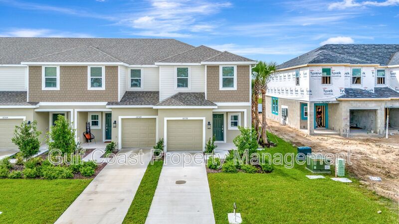 Annual Rental – Brand-New End Unit 3 Bedroom, 2.5 Bath Townhome with Garage and Lake Views in Azario, Lakewood Ranch property image