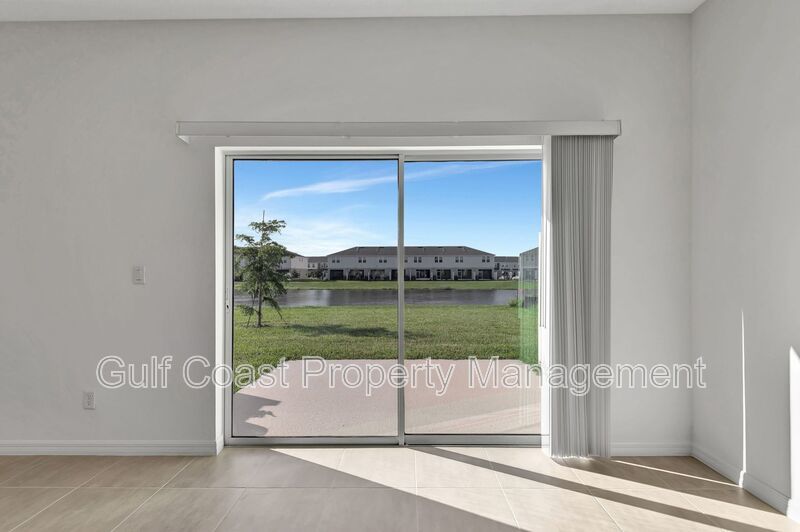 Annual Rental – Brand-New End Unit 3 Bedroom, 2.5 Bath Townhome with Garage and Lake Views in Azario, Lakewood Ranch property image