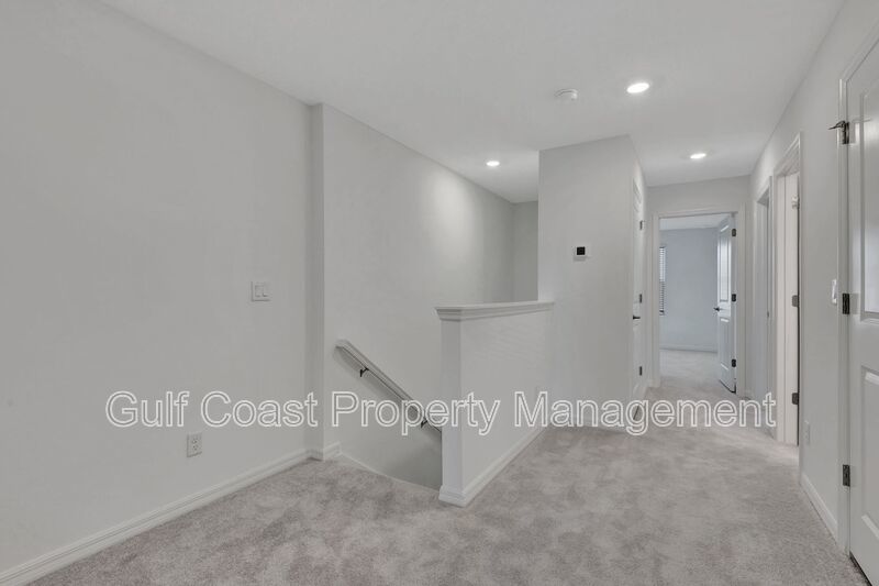 Annual Rental – Brand-New End Unit 3 Bedroom, 2.5 Bath Townhome with Garage and Lake Views in Azario, Lakewood Ranch property image