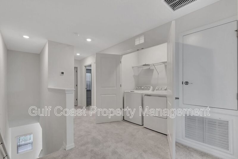 Annual Rental – Brand-New End Unit 3 Bedroom, 2.5 Bath Townhome with Garage and Lake Views in Azario, Lakewood Ranch property image