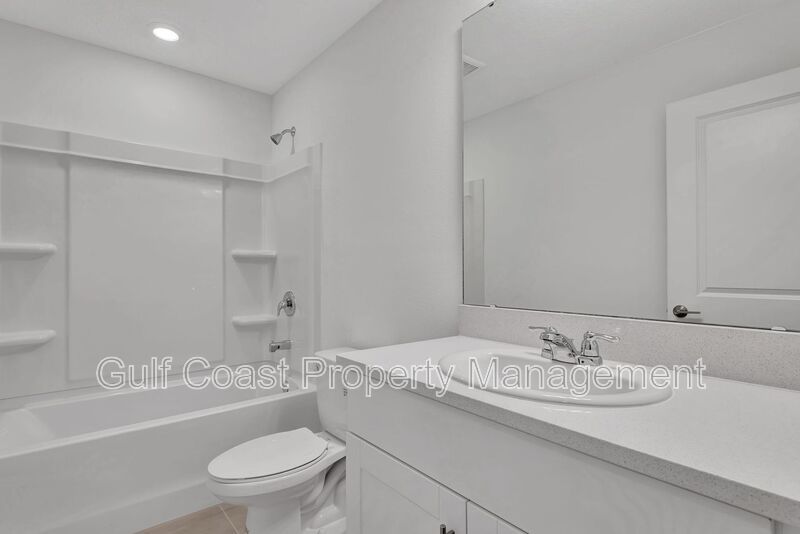 Annual Rental – Brand-New End Unit 3 Bedroom, 2.5 Bath Townhome with Garage and Lake Views in Azario, Lakewood Ranch property image