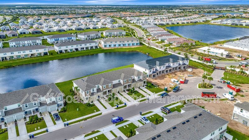 Annual Rental – Brand-New End Unit 3 Bedroom, 2.5 Bath Townhome with Garage and Lake Views in Azario, Lakewood Ranch property image