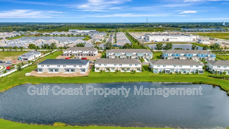 Annual Rental – Brand-New End Unit 3 Bedroom, 2.5 Bath Townhome with Garage and Lake Views in Azario, Lakewood Ranch property image