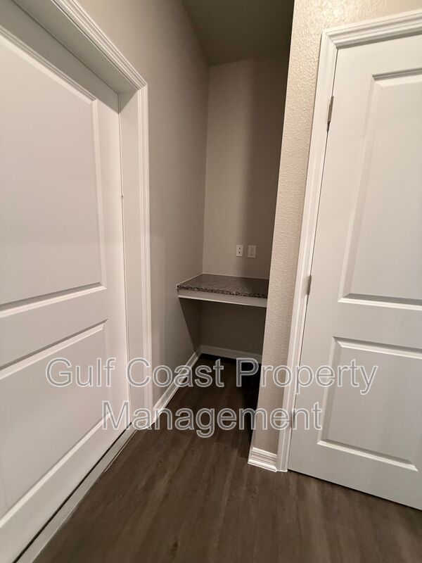 1716 NW 12th Terrace property image