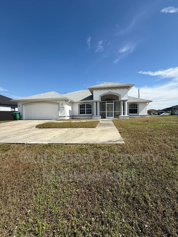 2725 Chiquita Blvd property image