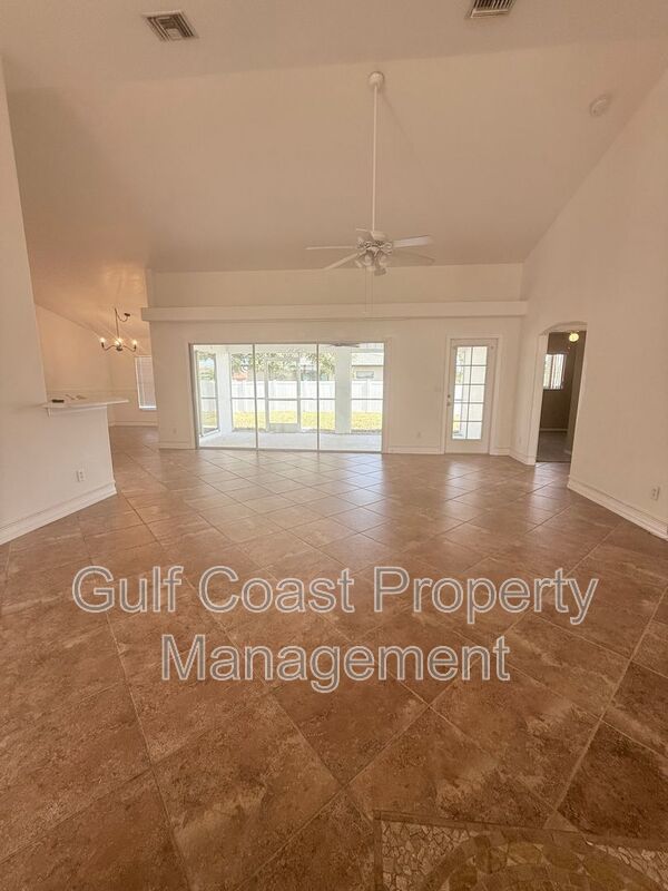 2725 Chiquita Blvd property image