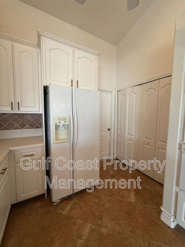 2725 Chiquita Blvd property image