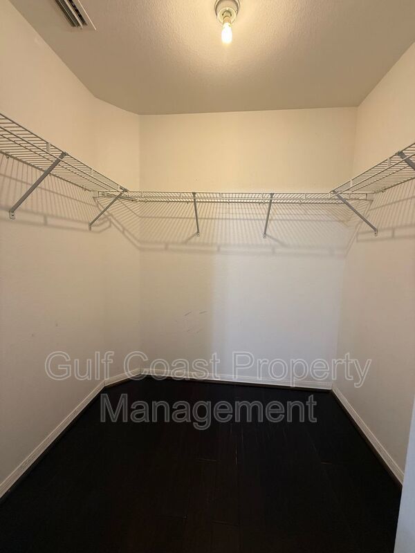 2725 Chiquita Blvd property image