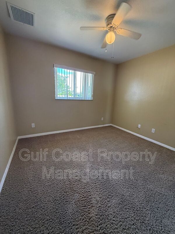 2725 Chiquita Blvd property image