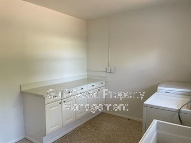 Spacious 3-Bedroom Home in Southgate for Rent property image