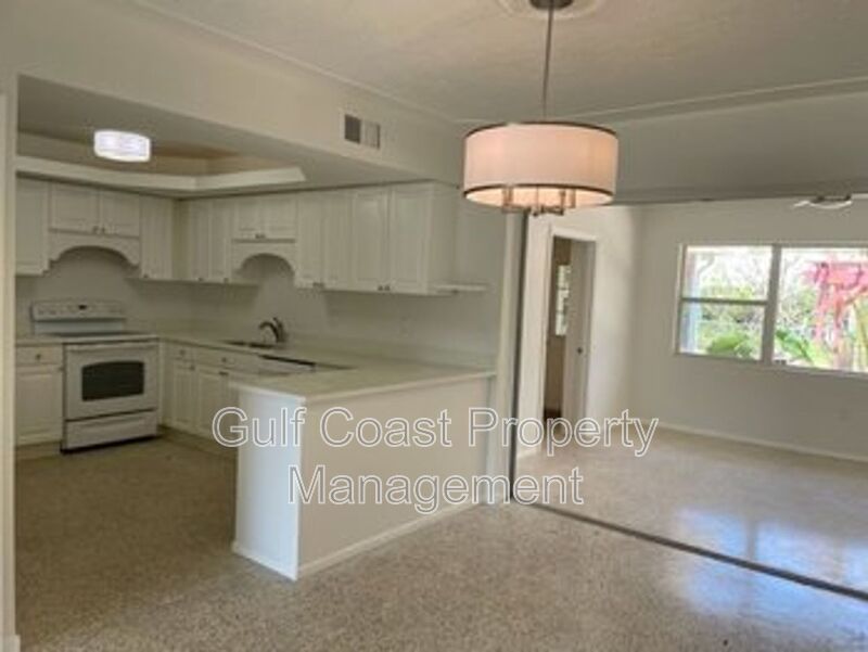 Spacious 3-Bedroom Home in Southgate for Rent property image