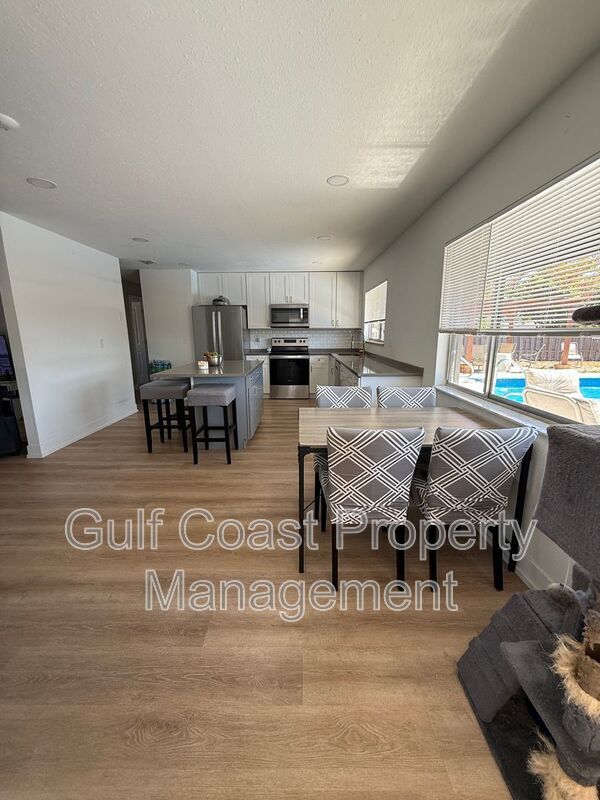 8127 Chesebro Ave property image