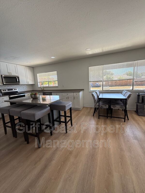 8127 Chesebro Ave property image