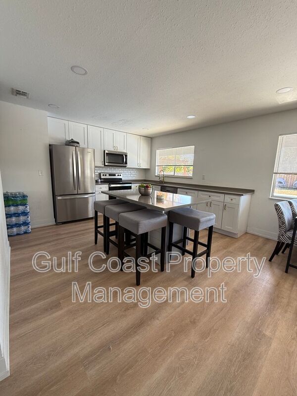 8127 Chesebro Ave property image