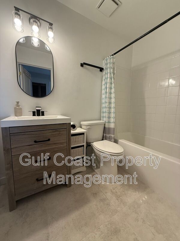 8127 Chesebro Ave property image