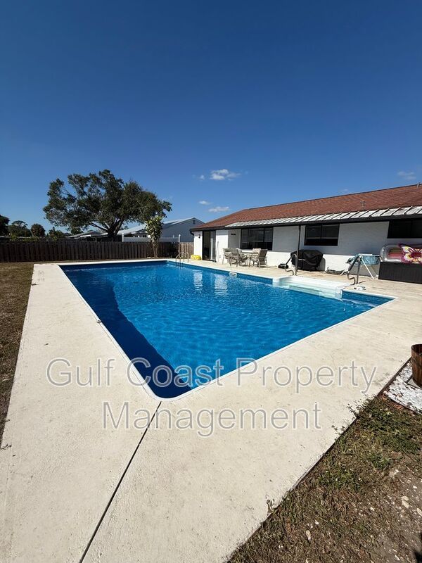 8127 Chesebro Ave property image